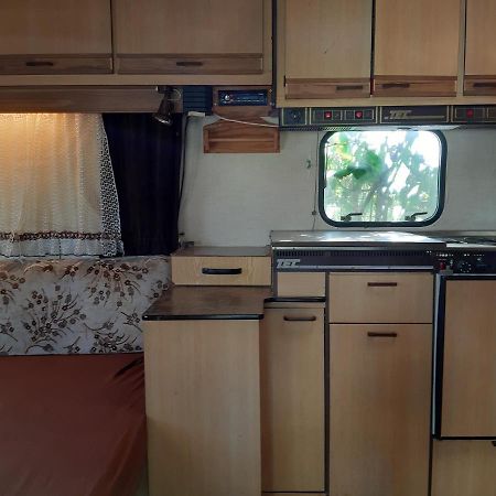 Country Rooms Near Athens - Airport Braurone Esterno foto